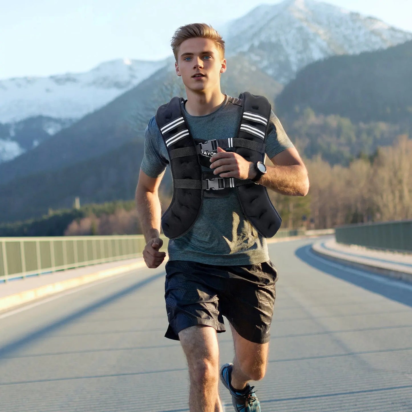 Weighted Vest, 30 lbs Weight Vest with Reflective Stripe, Adjustable Buckle Body Weight Vest for Men Women, Workout Equipment