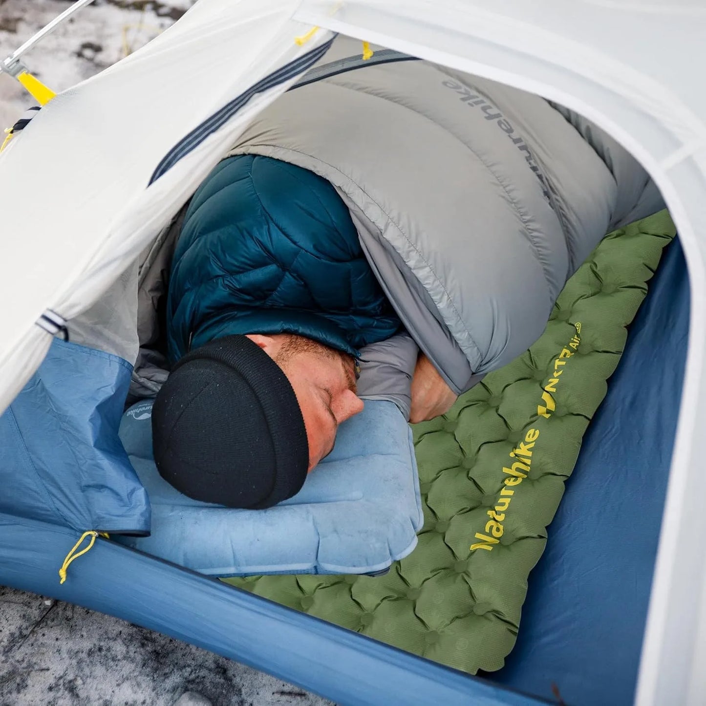 Naturehike R4.6 Inflatable Mattress Outdoor Camping Ultralight Sleeping Pad Single Folding TPU Nylon Hiking Moisture-proof Mat